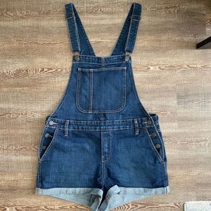 Overall shorts